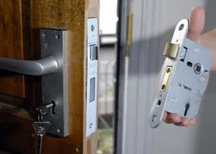 Aqua Locksmith Store White Plains, NY 914-488-6811 - 6-Locks-Replace